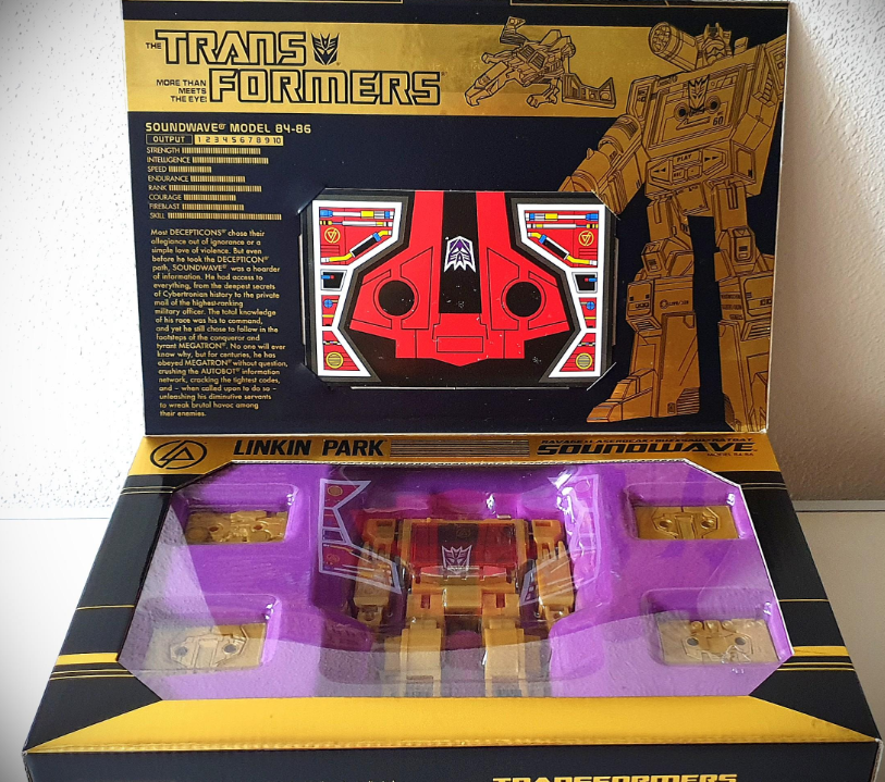 Transformers × Linkin Park Special Edition Soundwave